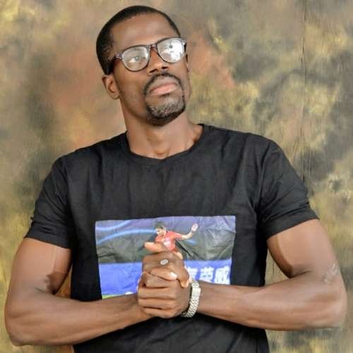  Projecto Comum (ft. MC Crónico)